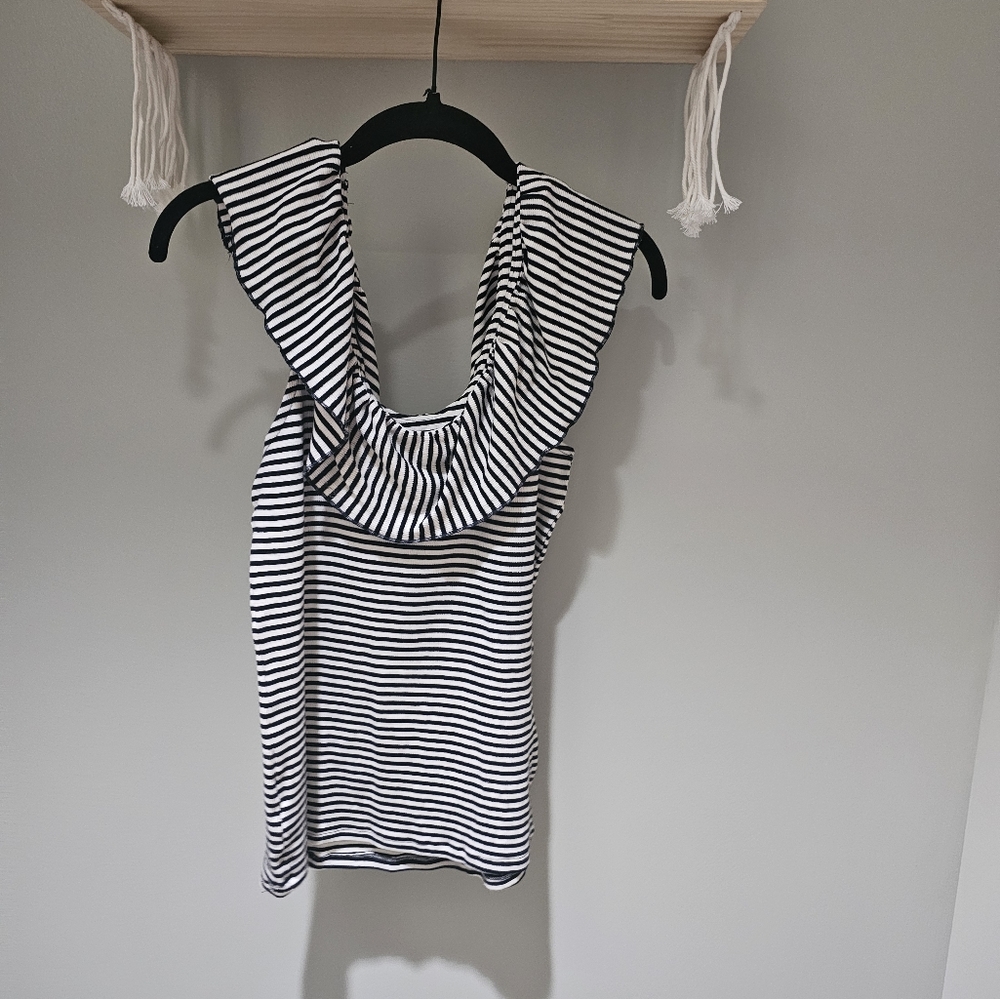 A New Day Ruffle Blouse - Picture 4 of 4